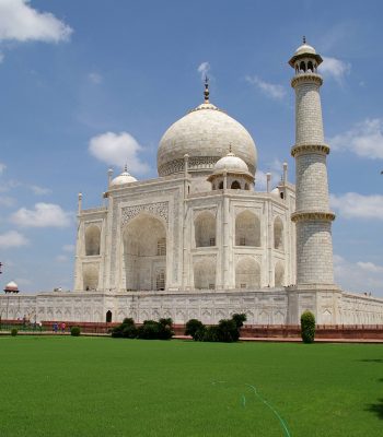 Taj Mahal in Agra on a India Tour