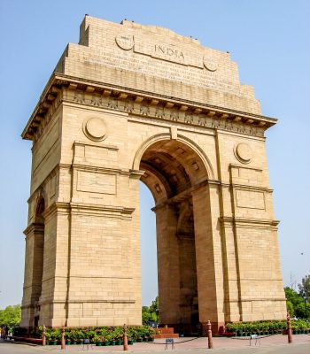 India Gate in Delhi on an India Tour