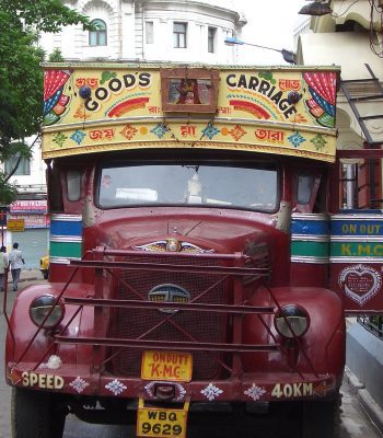 Bus in Kolkata (Calcutta) on an India Tour